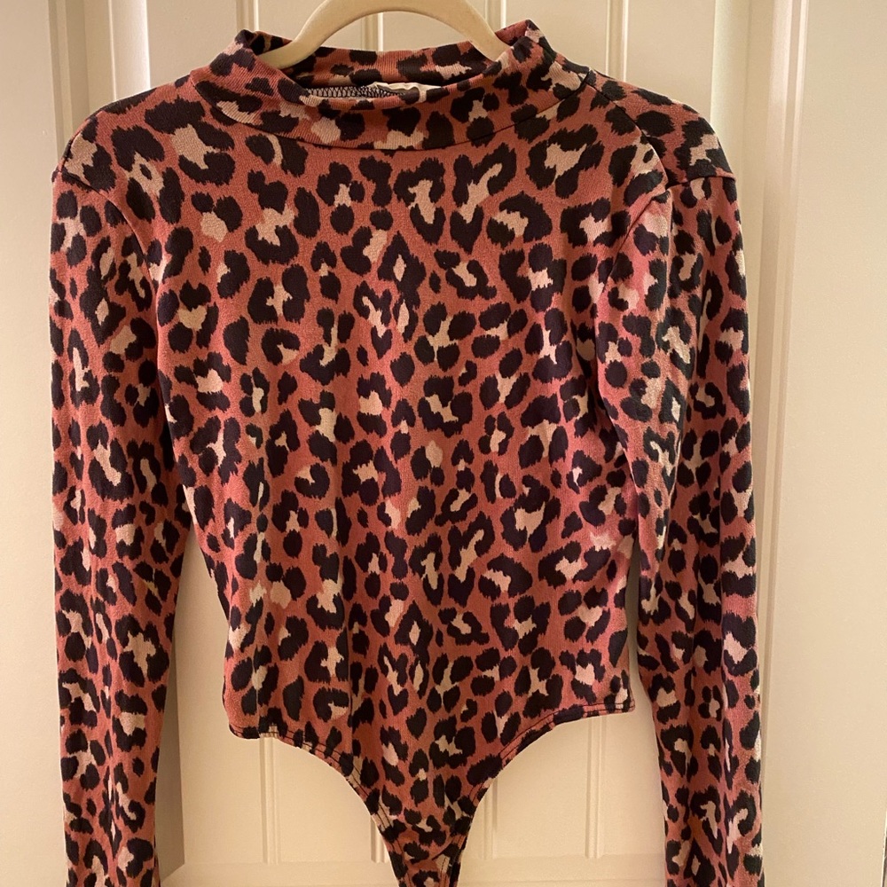 Cheetah Eesome Bodysuit. Size S.
